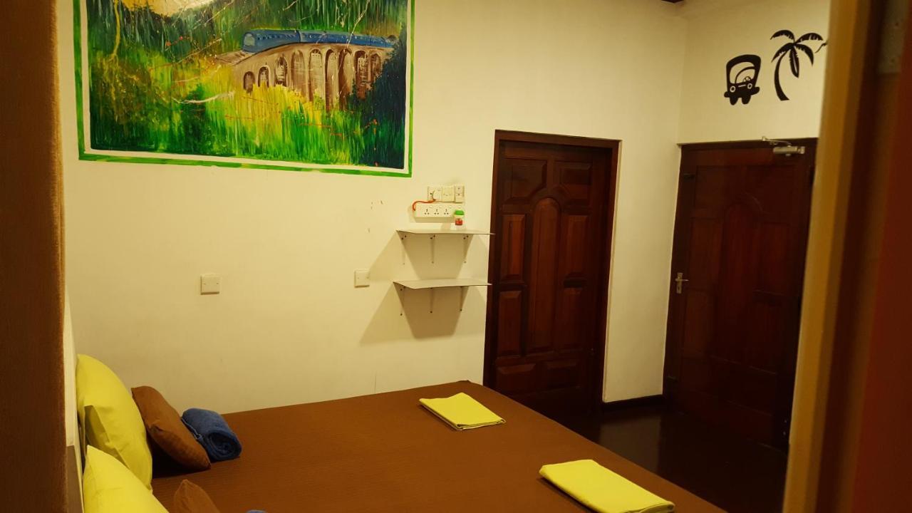 Ostello The Backpack Hub At Weligama Esterno foto