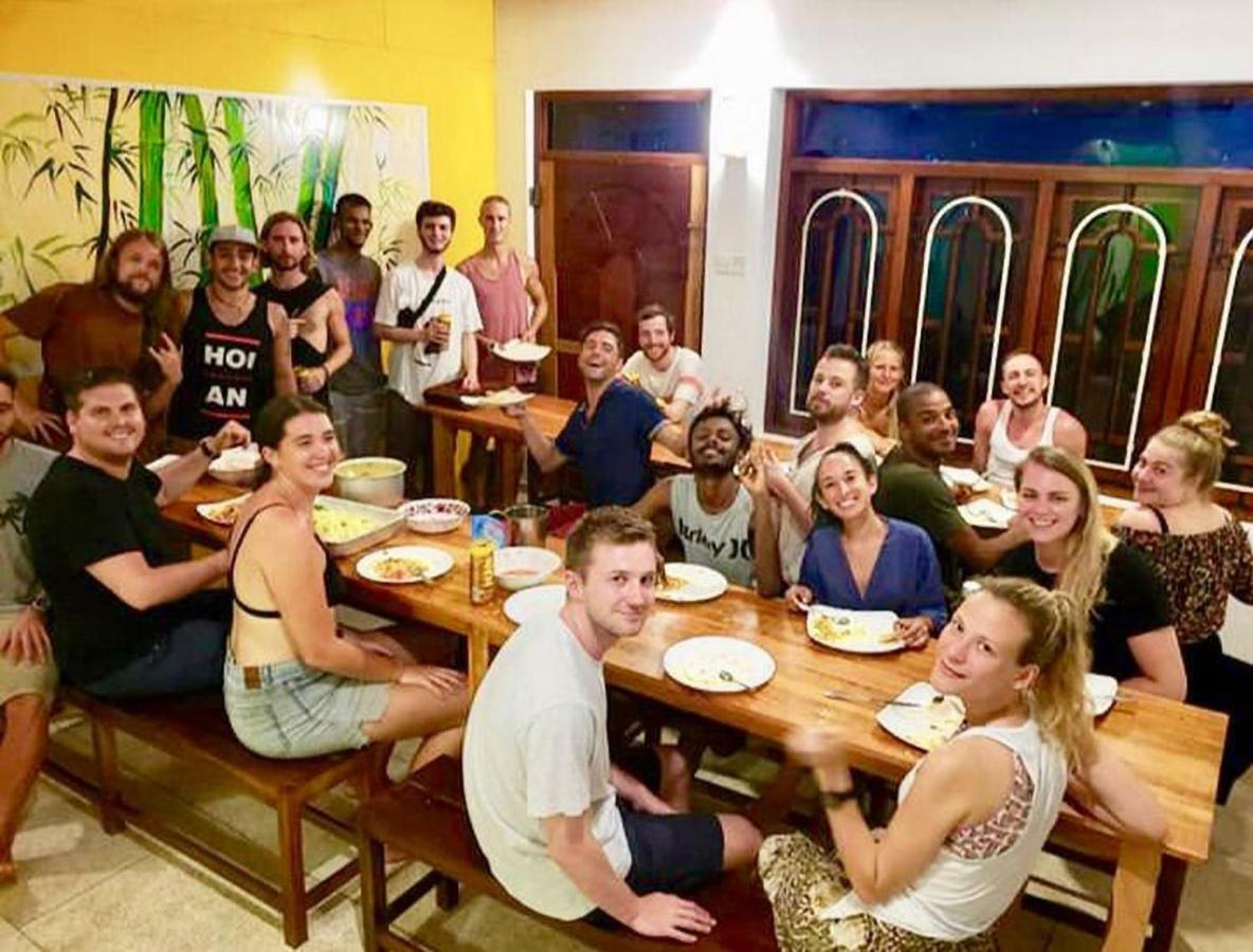 Ostello The Backpack Hub At Weligama Esterno foto